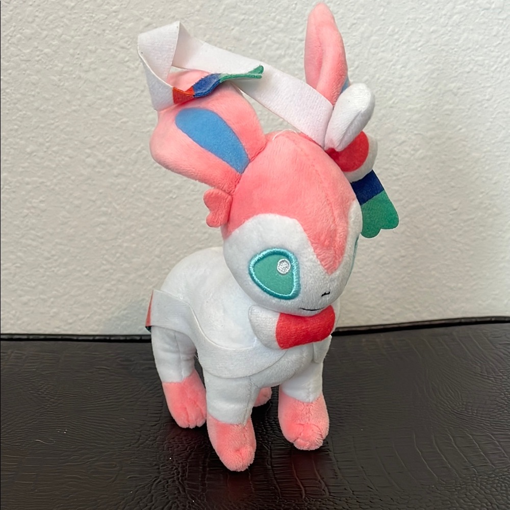 POKEMON Sylveon Small Plush Toy